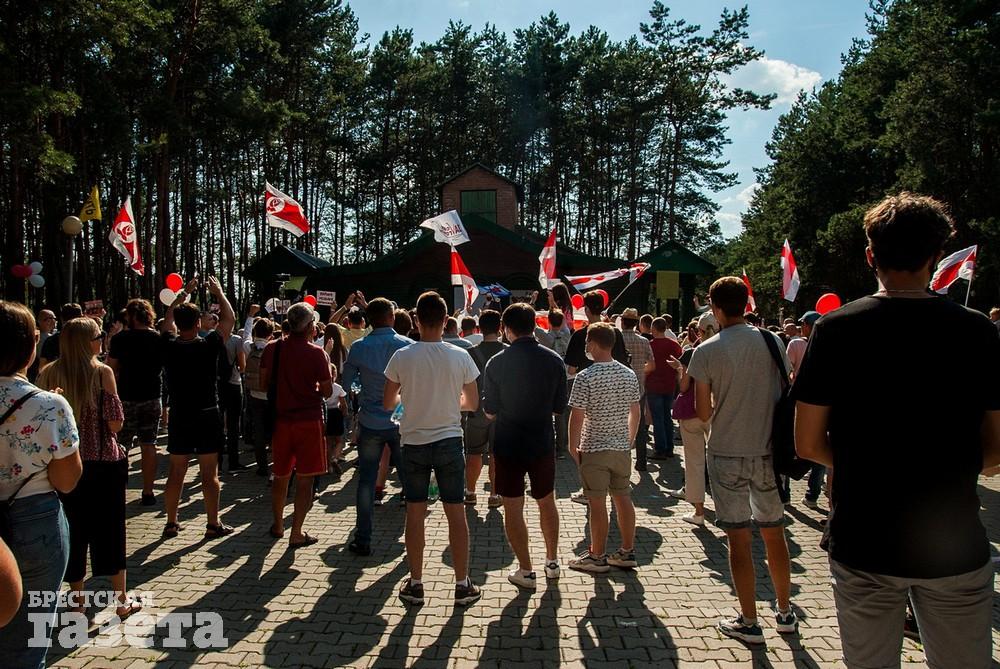 Пикет в поддержку Светланы Тихановской в Бресте 25 июля 2020 года. Фото: . "Брестская газета"