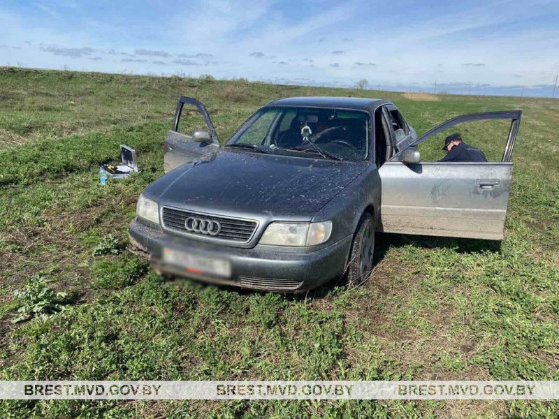 Автомобиль, который угнали в Столине. Фото: УВД Брестского облисполкома