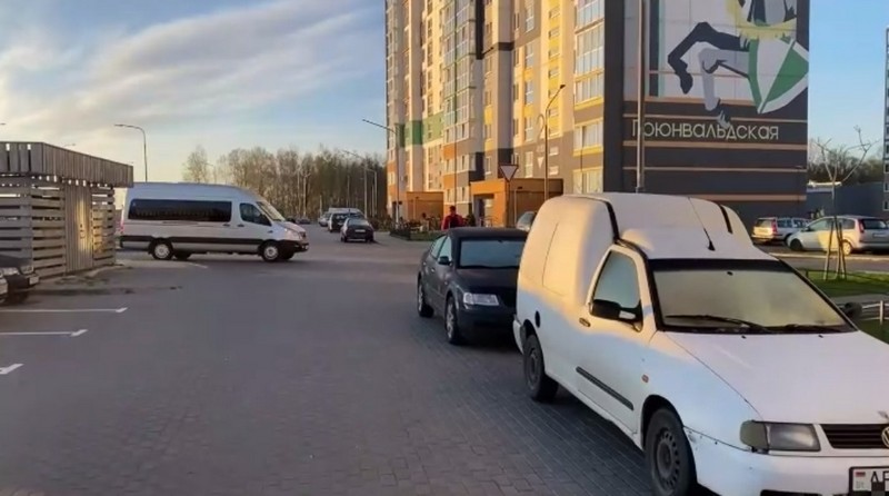 Задержание брестчанина на улице Грюнвальдской. Скриншот видео