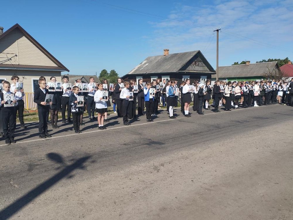 Митинг, посвященный Дню Победы в агрородке Струга Столинского района. Фото:телеграм-канал «Новости Столина».