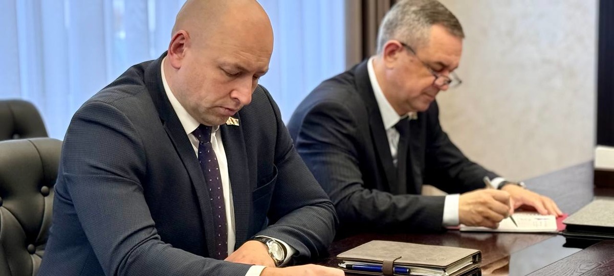 Бывший (Александр Прадун) и нынешний (Александр Власовец) глава администрации Московского района Бреста