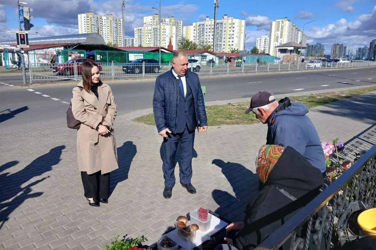 Чиновники на рейде против несанкционированной торговли в Московском районе
